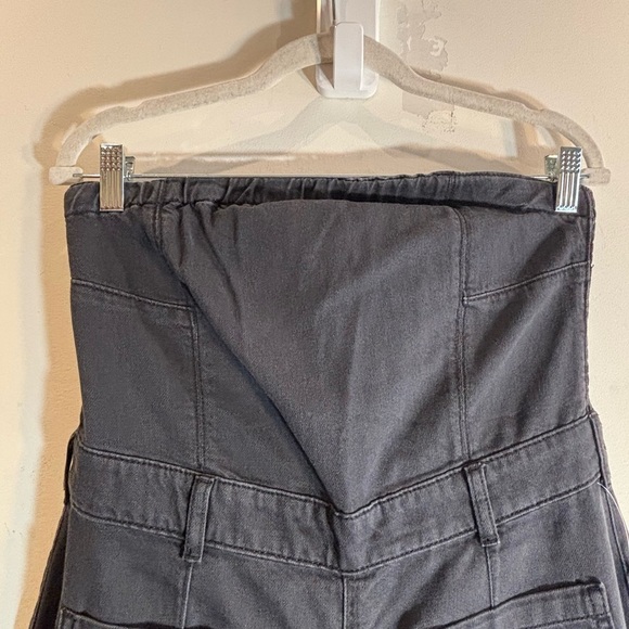 PILCRO Sz 8 The Skipper Jumpsuit Washed Out Smocked Back Wide Leg Strapless NWOT - Picture 4 of 13